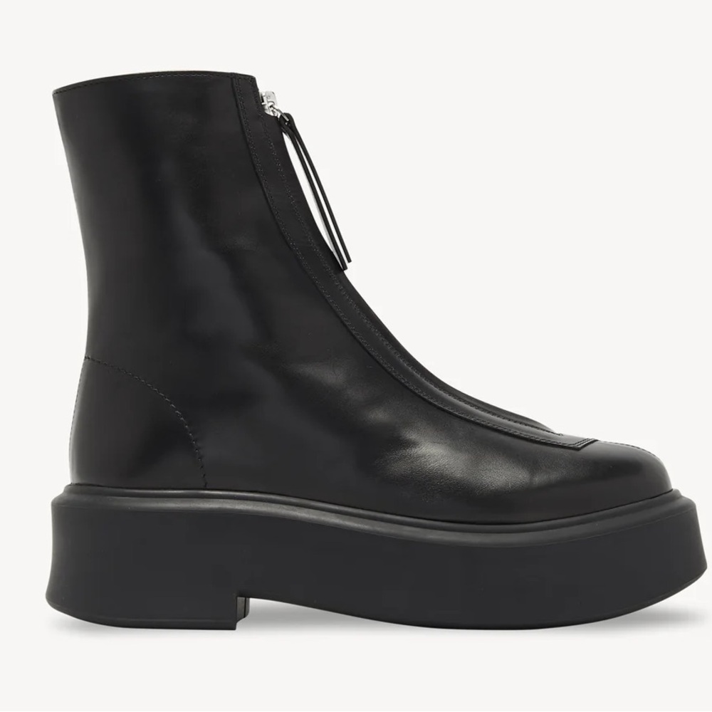 The Row Leather Combat Ankle Boots Size 41 Like New - Picture 15 of 16
